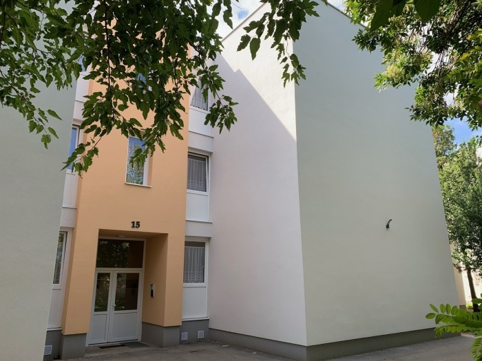 Csaló köz Nyugdíjasház szigetelése